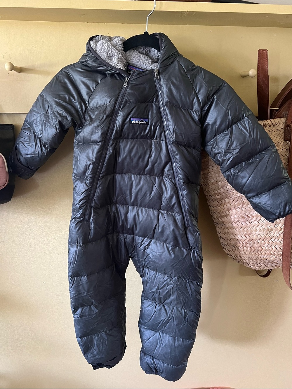 Patagonia Kids Insulated One-Piece bunting